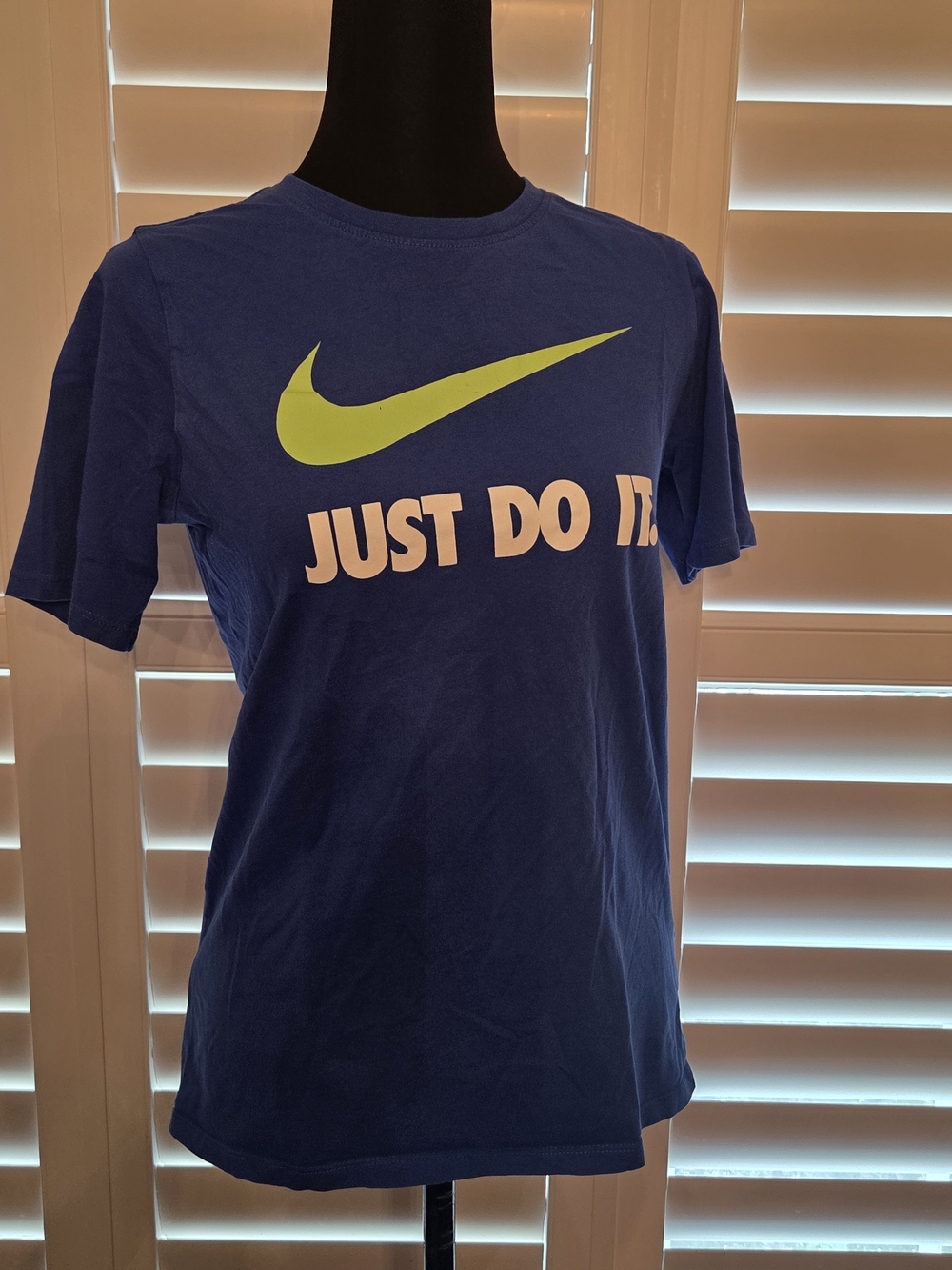 Nike Blue "Just Do It" Tee with Lime Swoosh Size XL Kids
